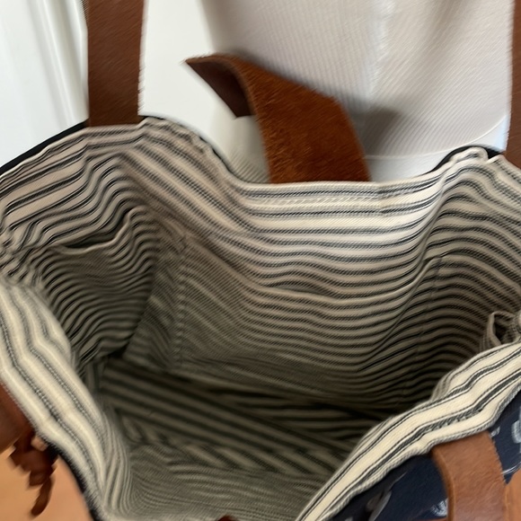 NWT small cactus tote Handprinted. - Picture 3 of 6